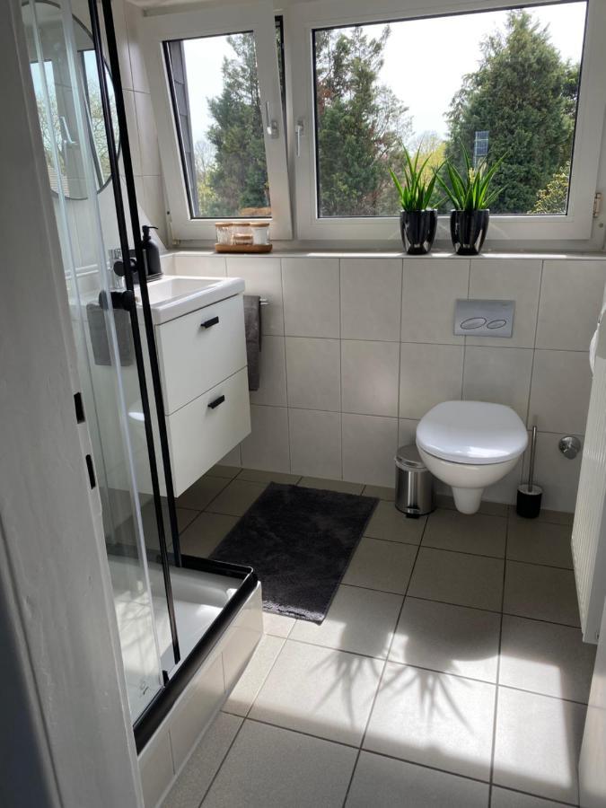 Bostel 1 - Modernes Dachgeschoss-Studio In Duisburg Meiderich, 4,7 Km Hbf, U-Bahn 250M, Flughafen Duesseldorf 28 Km, Landschaftspark 2,9 Km, 5 Gehminuten Von Herzklinik Entfernt Exteriér fotografie